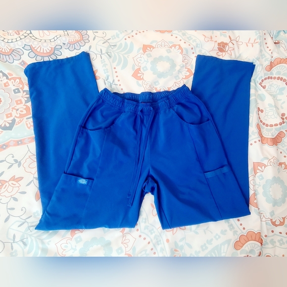 Blue Scrubs - Picture 8 of 8